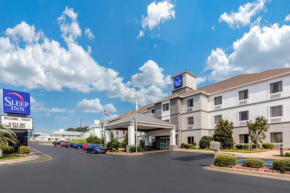 Гостиница Sleep Inn & Suites Millbrook  Милбрук